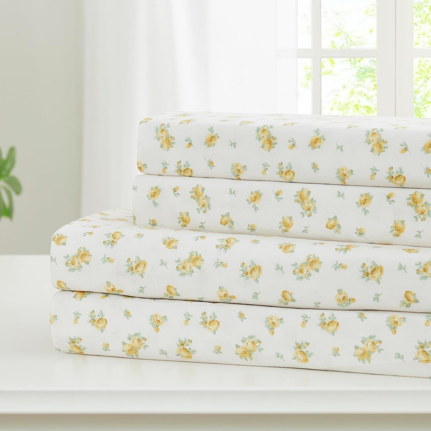 Luxurious Microfiber Bed Sheets Set with Deep Pockets in Gold