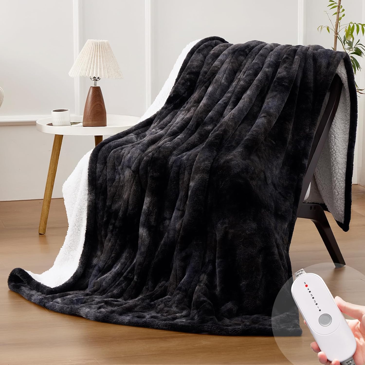 HYLEORY Electric Heated Throw Blanket - Cozy Faux Fur Warmth