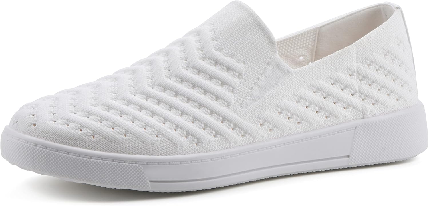 WHITE MOUNTAIN Women's Courage Sneaker: Comfort Meets Style