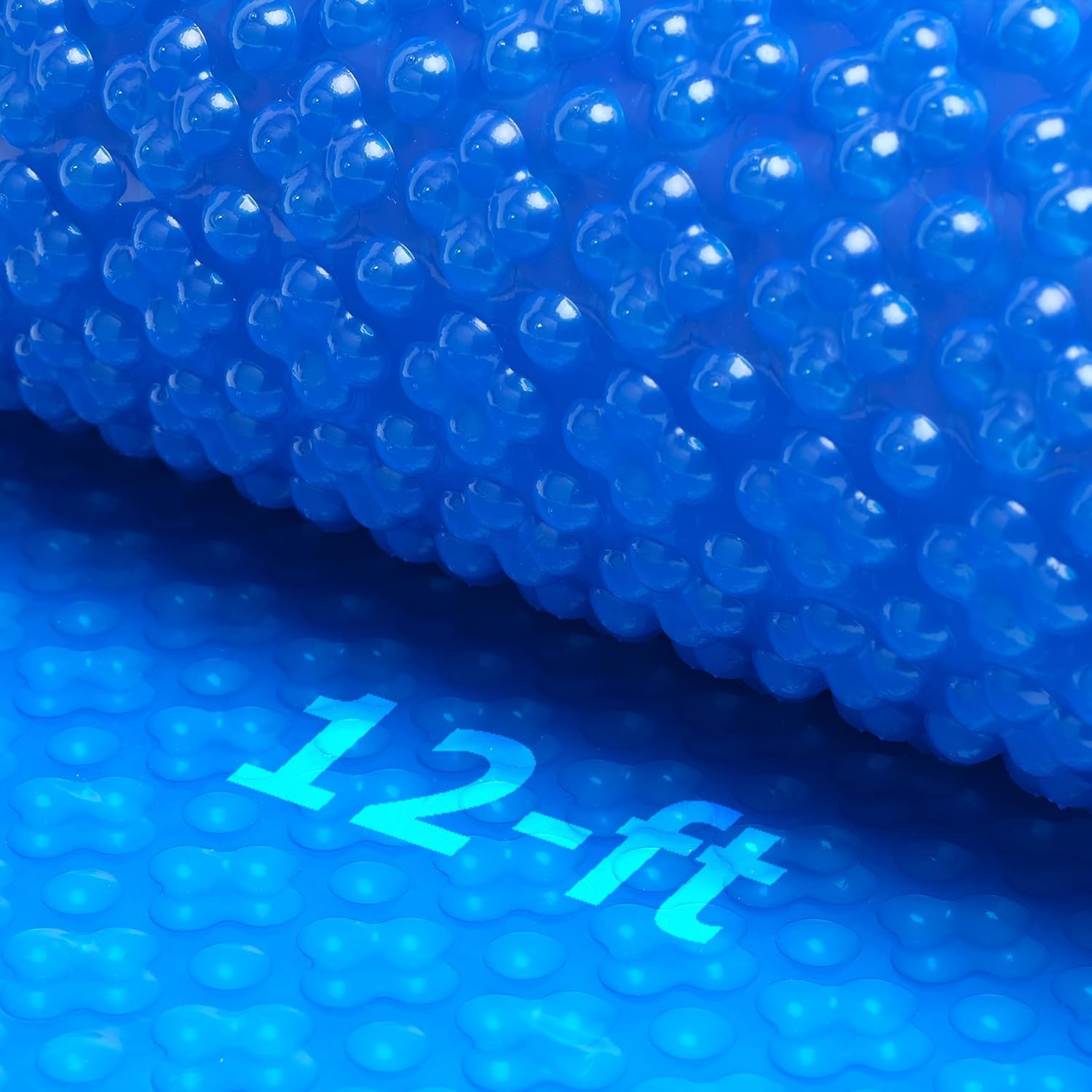 Solar Pool Cover 12 Ft Round 16 Mil Quadruple-Bubble Blanket