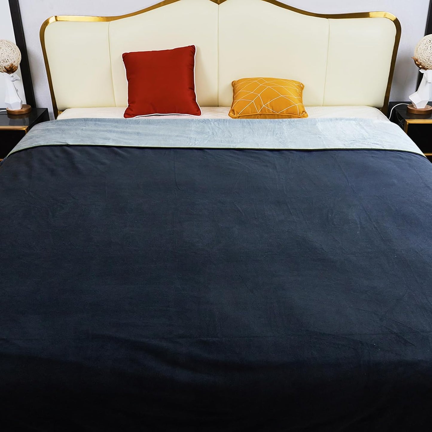 Waterproof Blanket for Bed, Reversible & Washable King Size