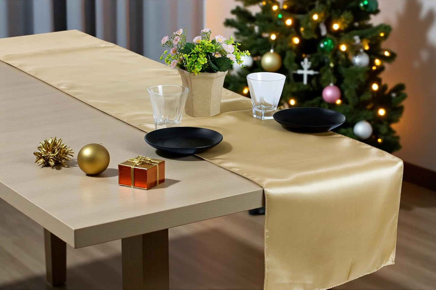 MDS Christmas Satin Table Runners - Luxurious 20 Pack Decor