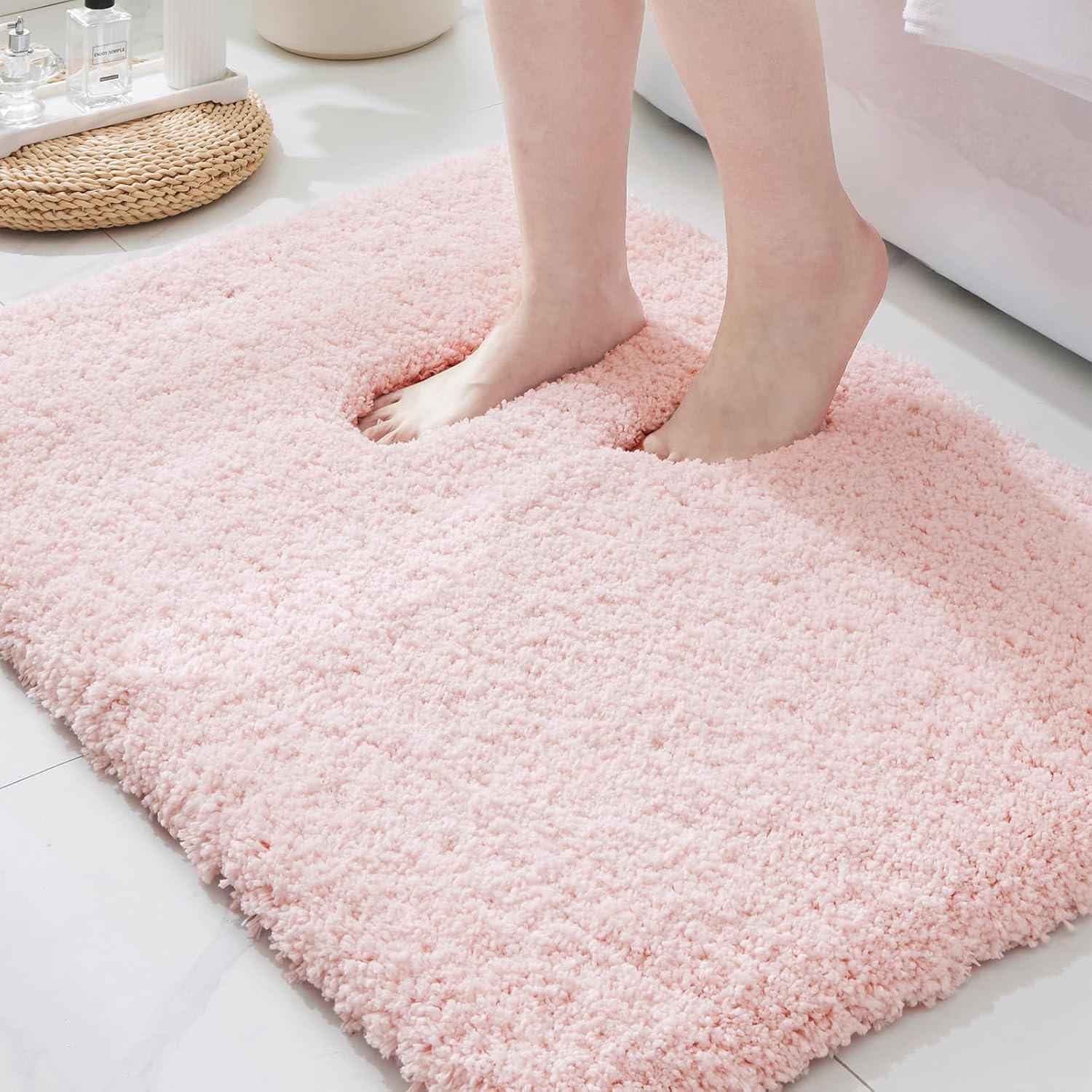 ILANGO Pink Bathroom Rugs Non Slip Super Absorbent Soft Mat