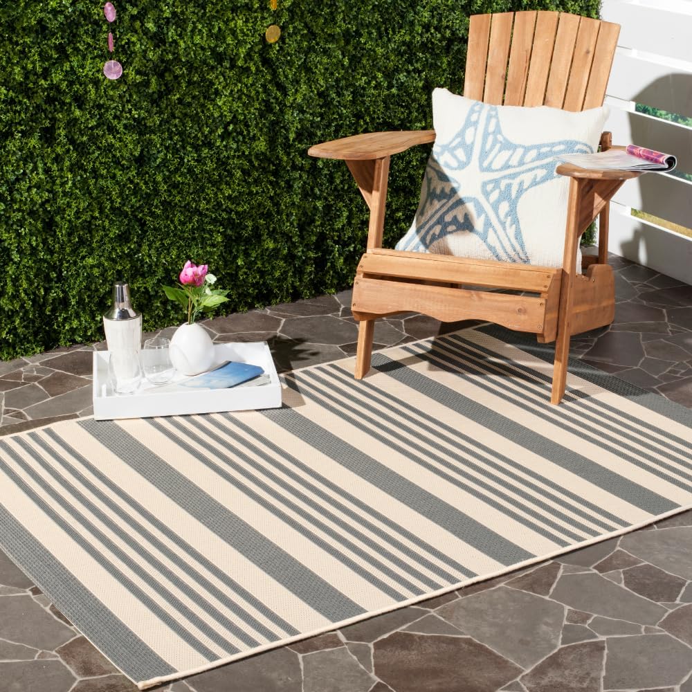 SAFAVIEH Courtyard Collection Area Rug - Stylish & Durable Design