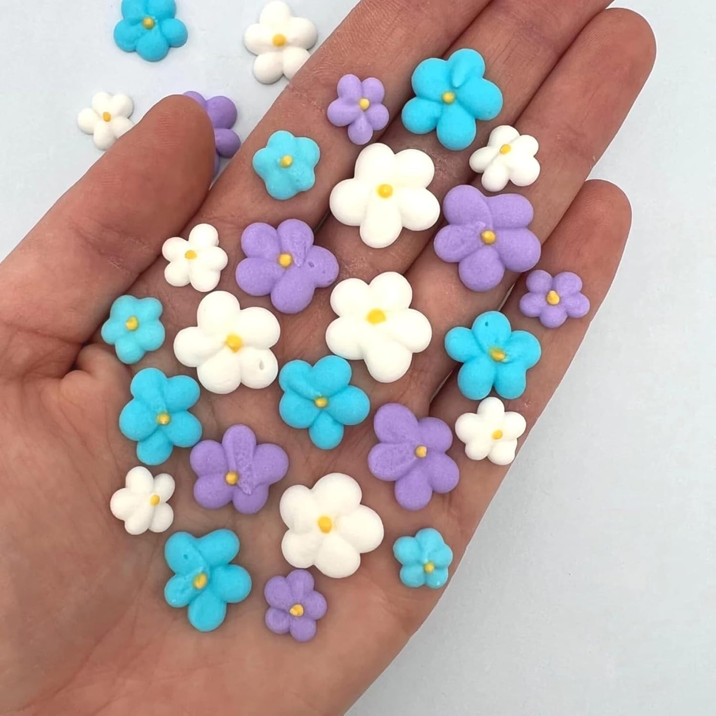 Royal Icing Blossoms for Stunning Cakes and Desserts