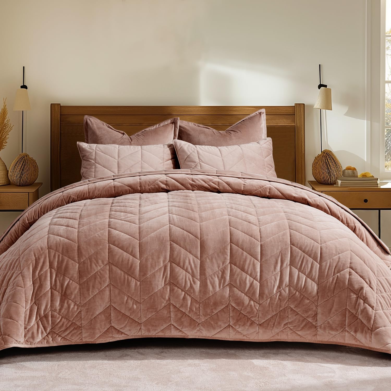 Luxurious Queen Velvet Quilts Set by EVERGRACE for All Seasons
