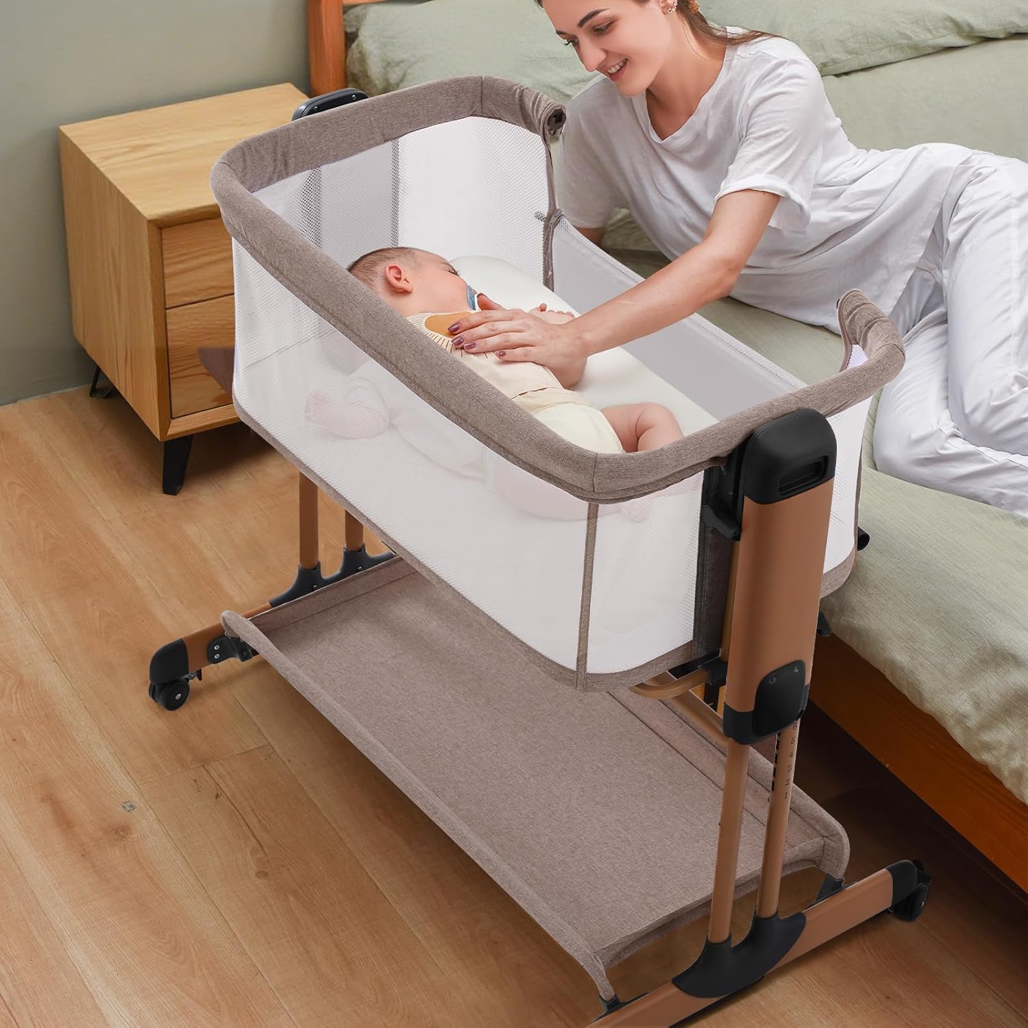 3 in 1 Baby Bassinet with Comfy Mattress and Wheels for Newborns