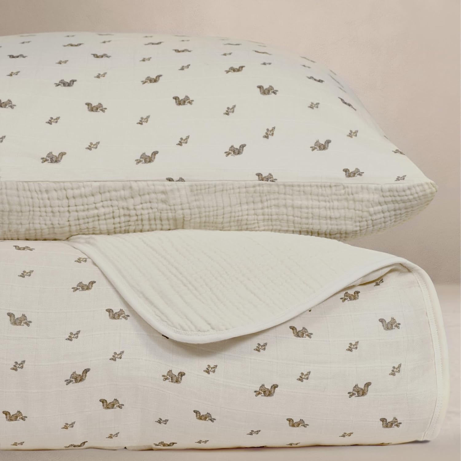 Oilo 100% Organic Cotton Muslin Crib Quilt & Sham Set Review