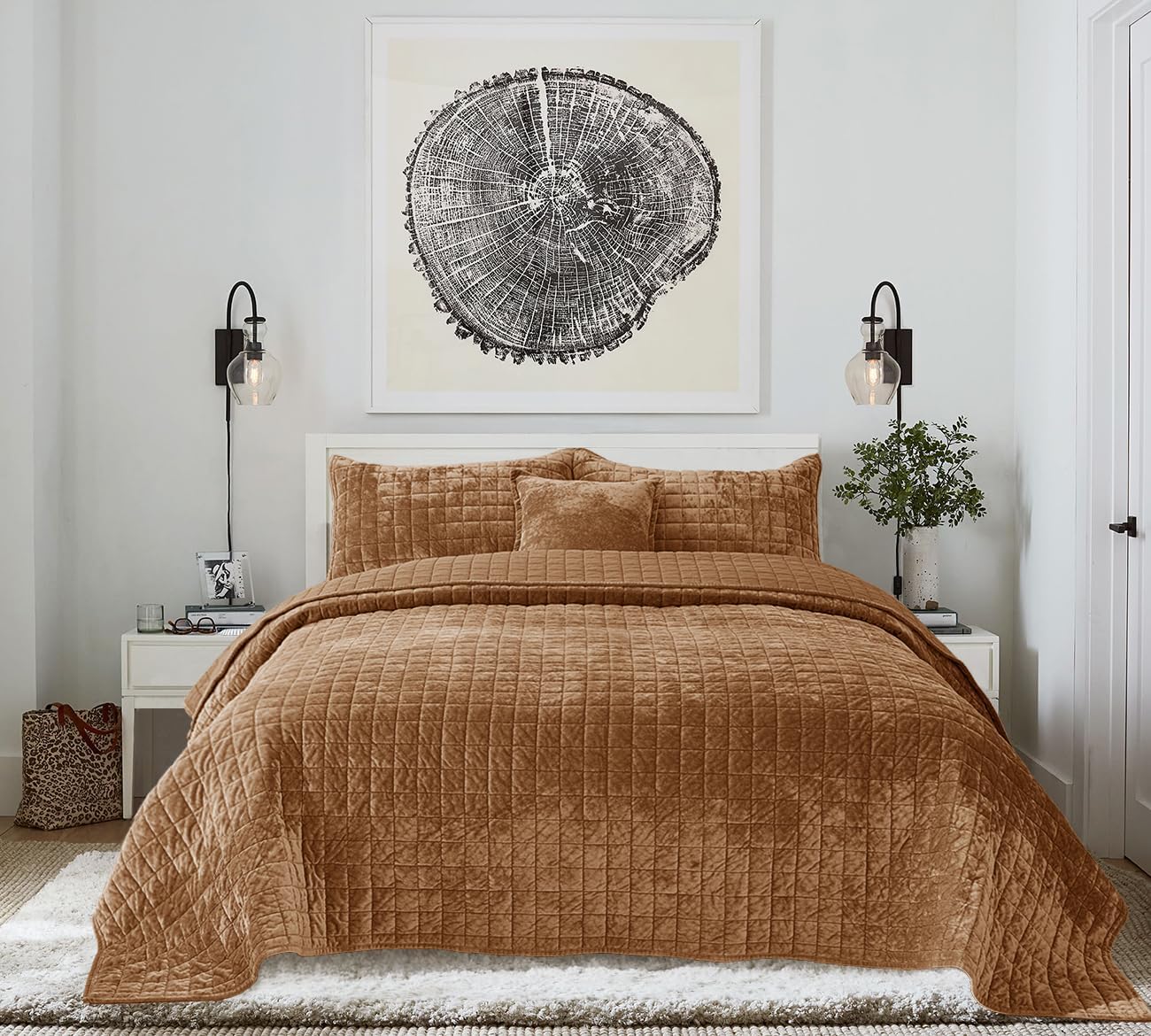 Luxurious Velvet Quilt Set King Size for All Season Comfort