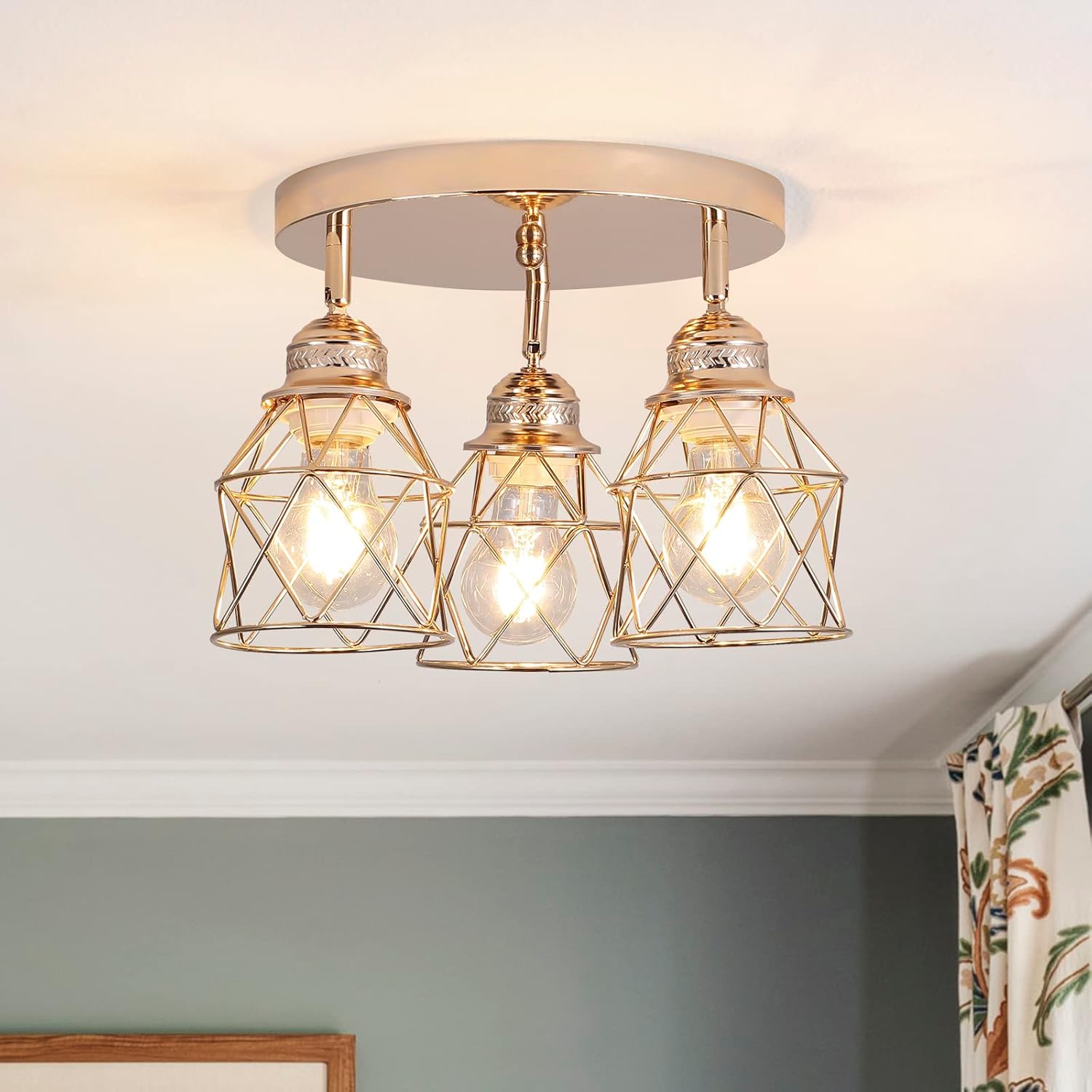 Multi-Directional Ceiling Lamp - Adjustable 3-Lights Fixture