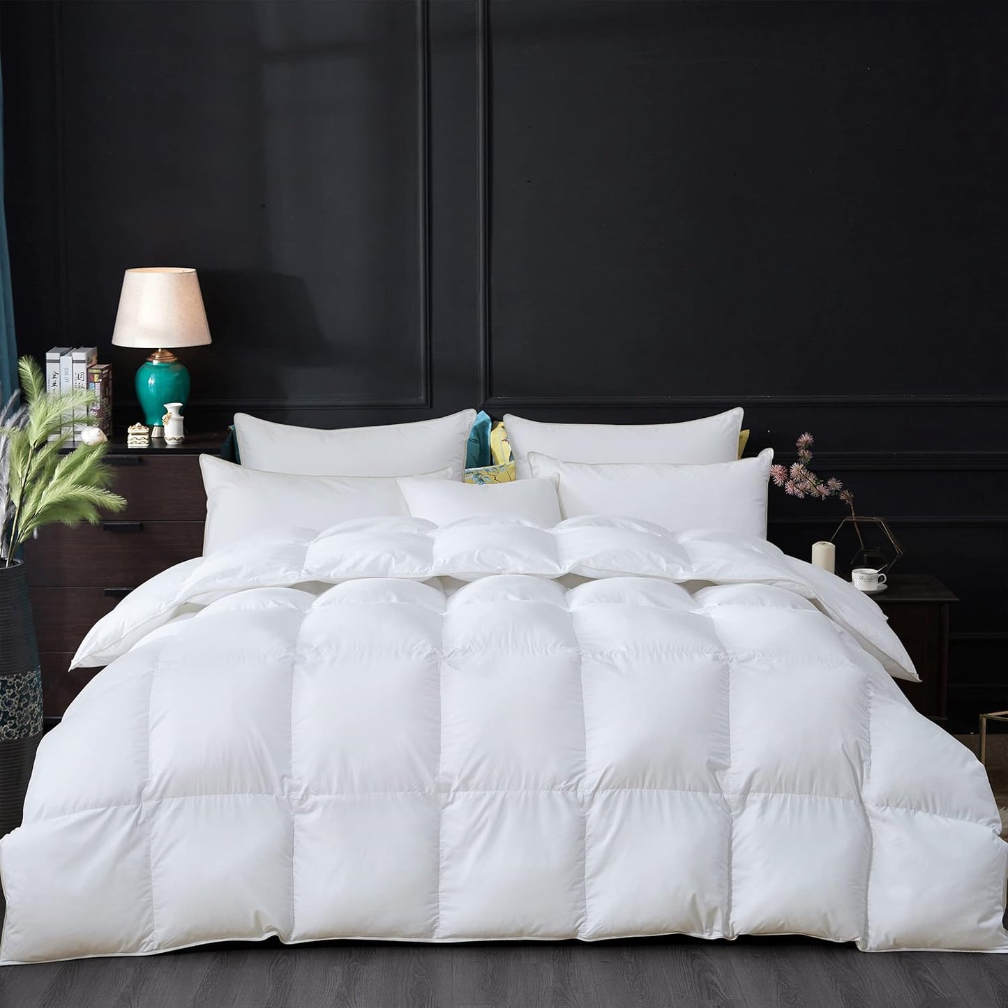 Luxurious All-Season Goose Down Comforter for Twin Size Beds