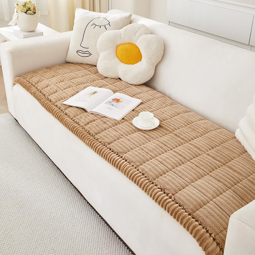 Fuzzy Pet Couch Cover for Dogs, Washable and Non-Slip Design