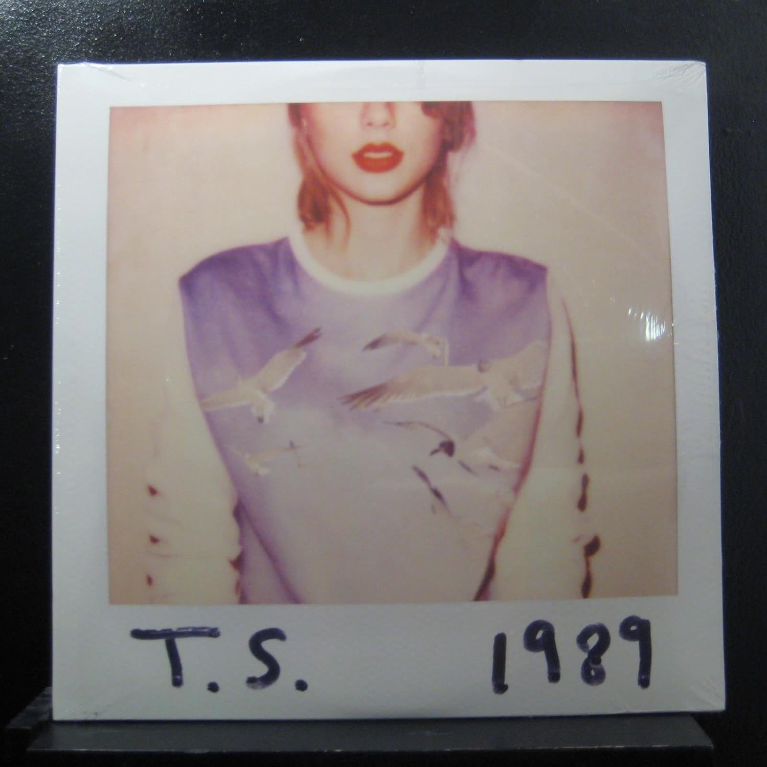 Taylor Swift - 19 Record: A Must-Have for Music Lovers
