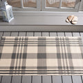 SAFAVIEH Courtyard Collection Accent Rug - Stylish & Durable