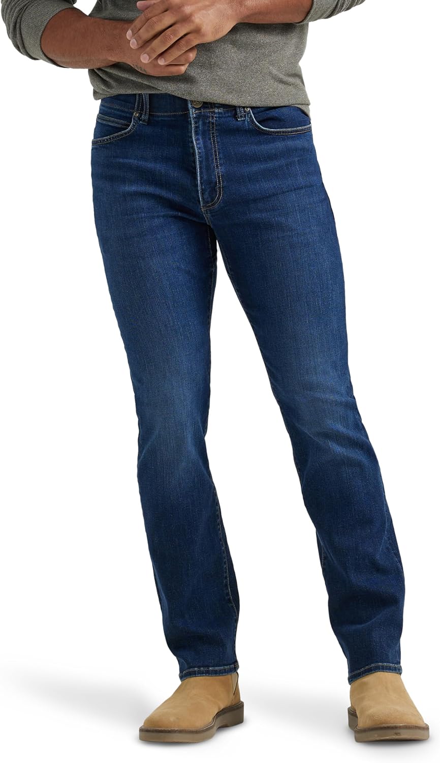 Lee Men's Extreme Motion Regular Straight Jean for Comfort