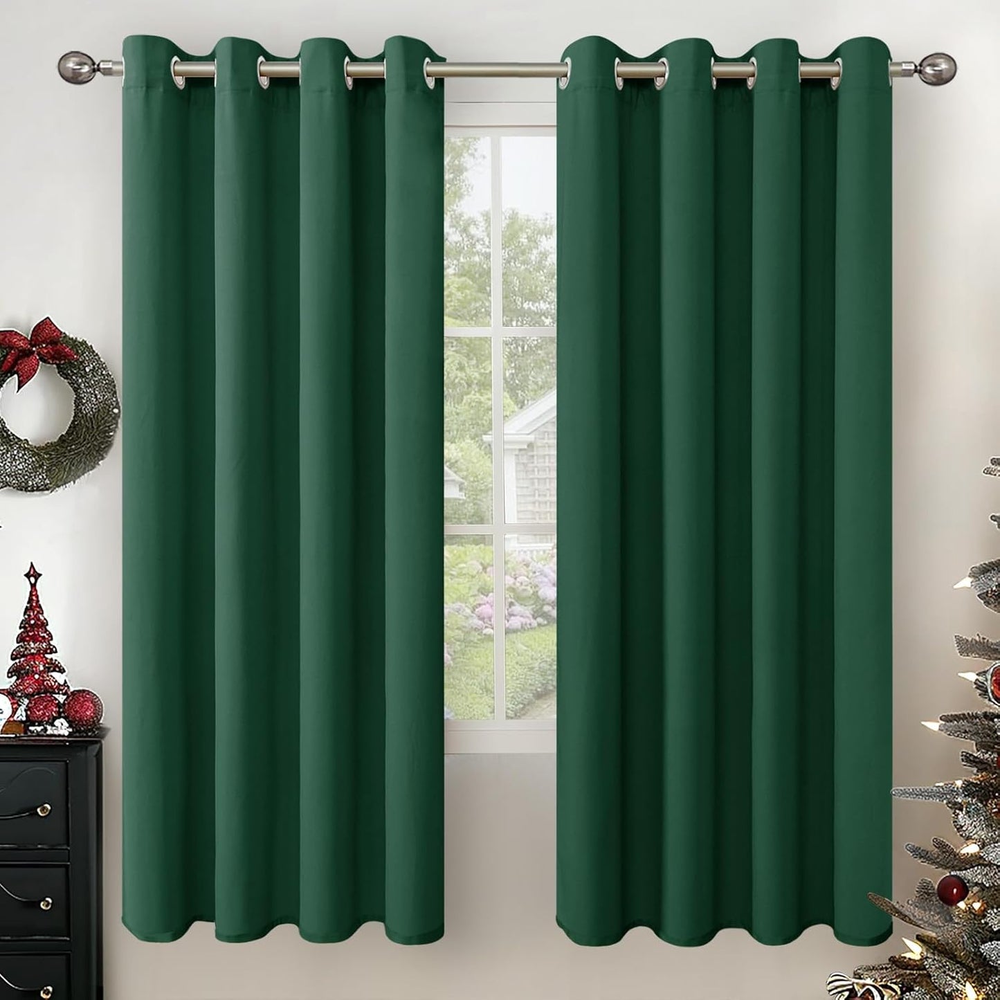 Elegant Emerald Green Velvet Curtains for Cozy Living Spaces