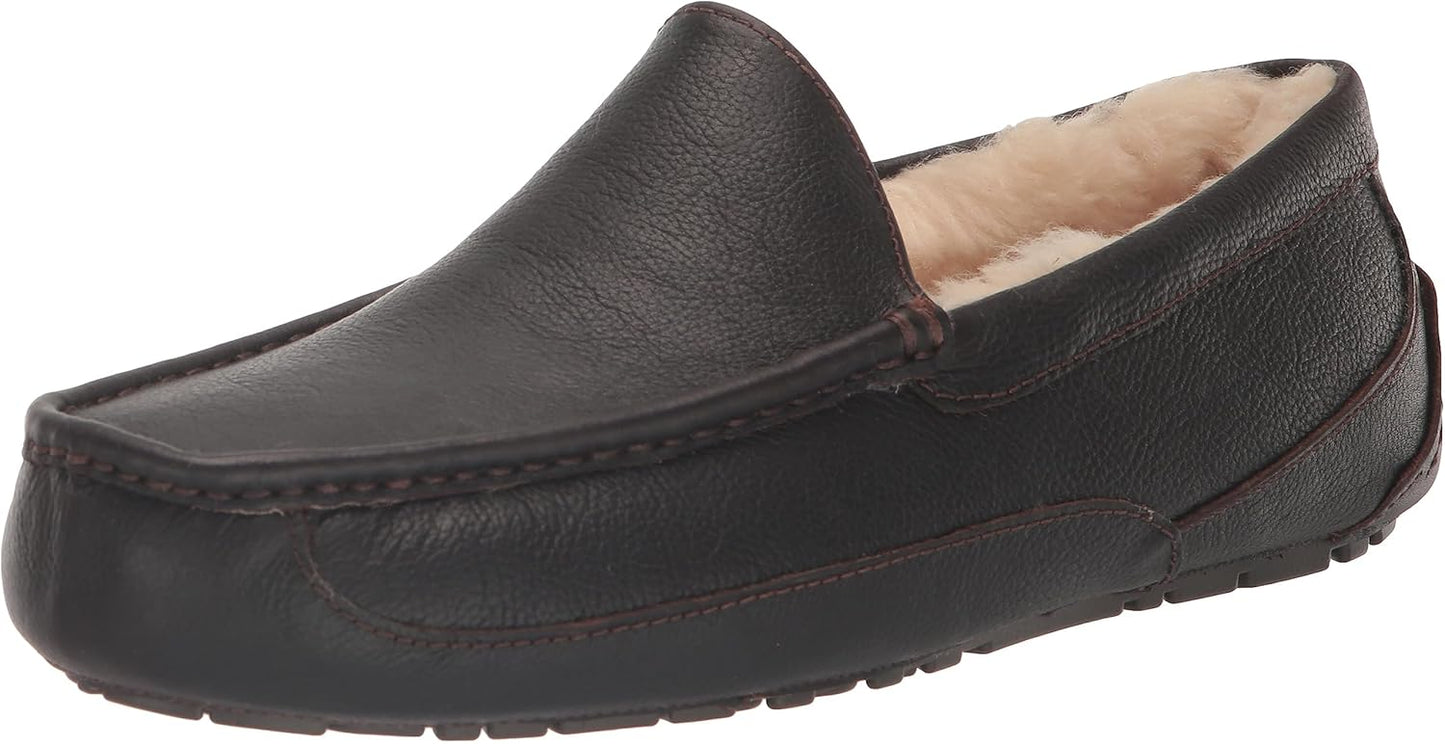 UGG Men's Ascot Slipper: Comfort and Style for Every Occasion