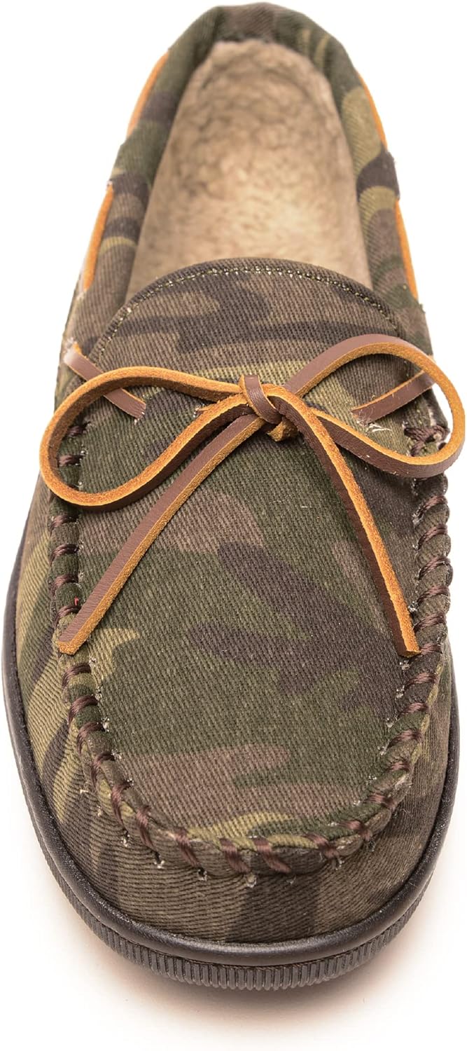 Minnetonka Men's Pile Lined Hardsole Slipper for Comfort
