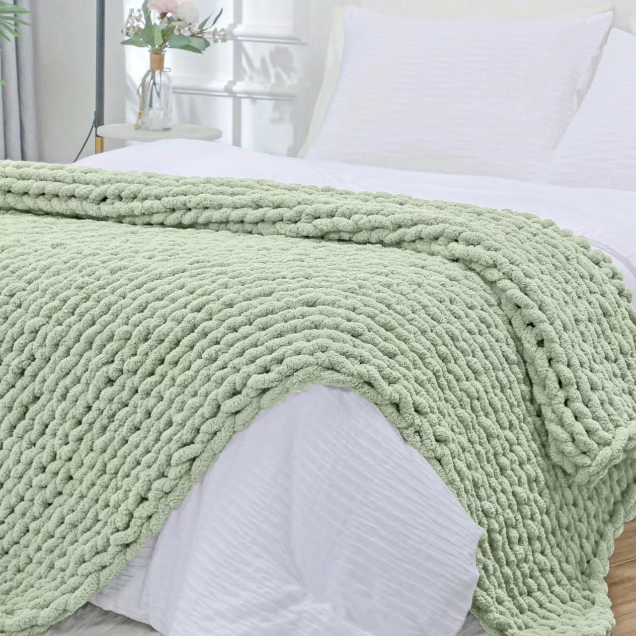 Chunky Knit Throw Blanket for Couch, Cozy Soft Chenille Yarn