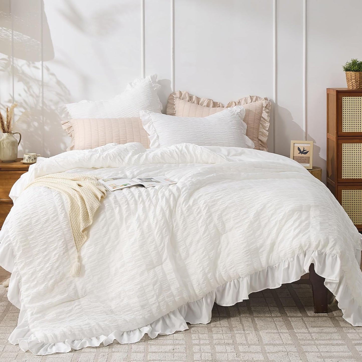 JOLLYVOGUE White King Comforter Set for Stylish Bedding