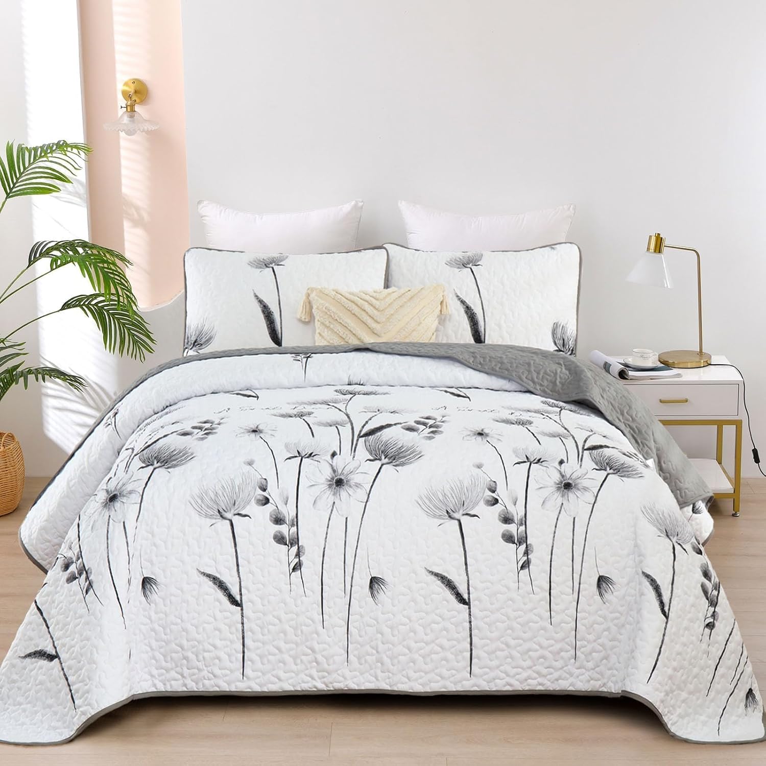 Dinjoy King Size Quilt Set Floral Grey & White Bedspreads