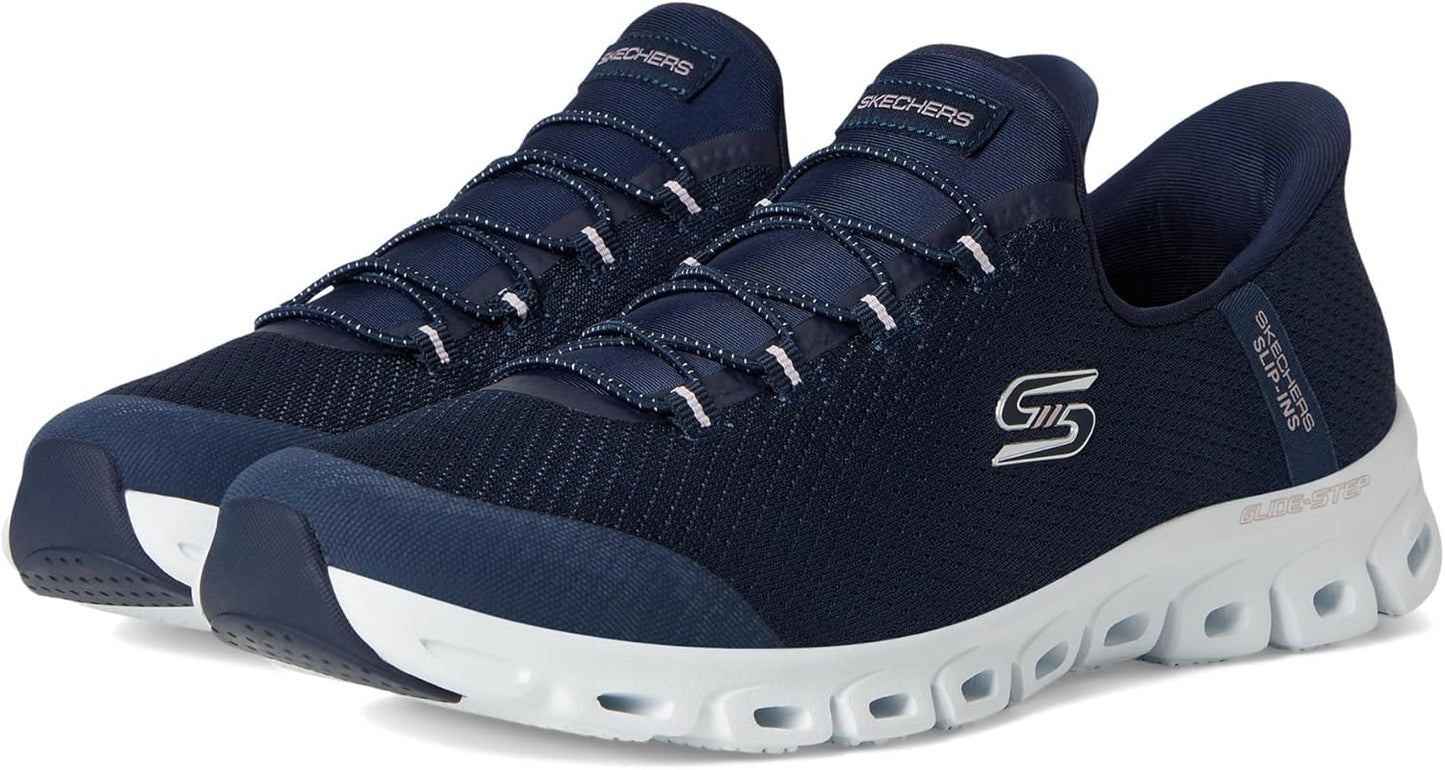 Skechers Women's Glide-Step-Pursuit Hands Free Slip-ins Sneaker Review