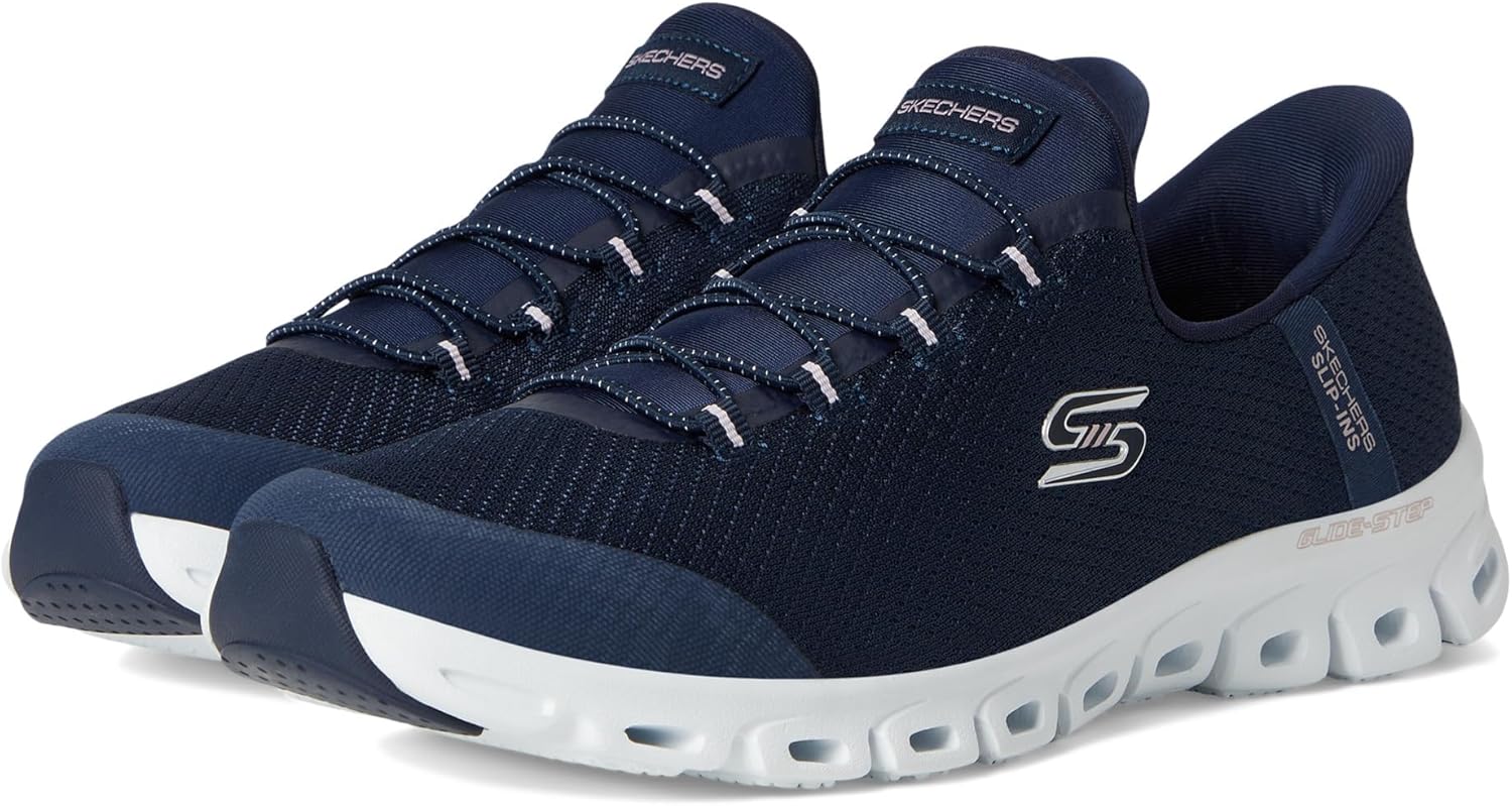 Skechers Women's Glide-Step-Pursuit Hands Free Slip-ins Sneaker Review