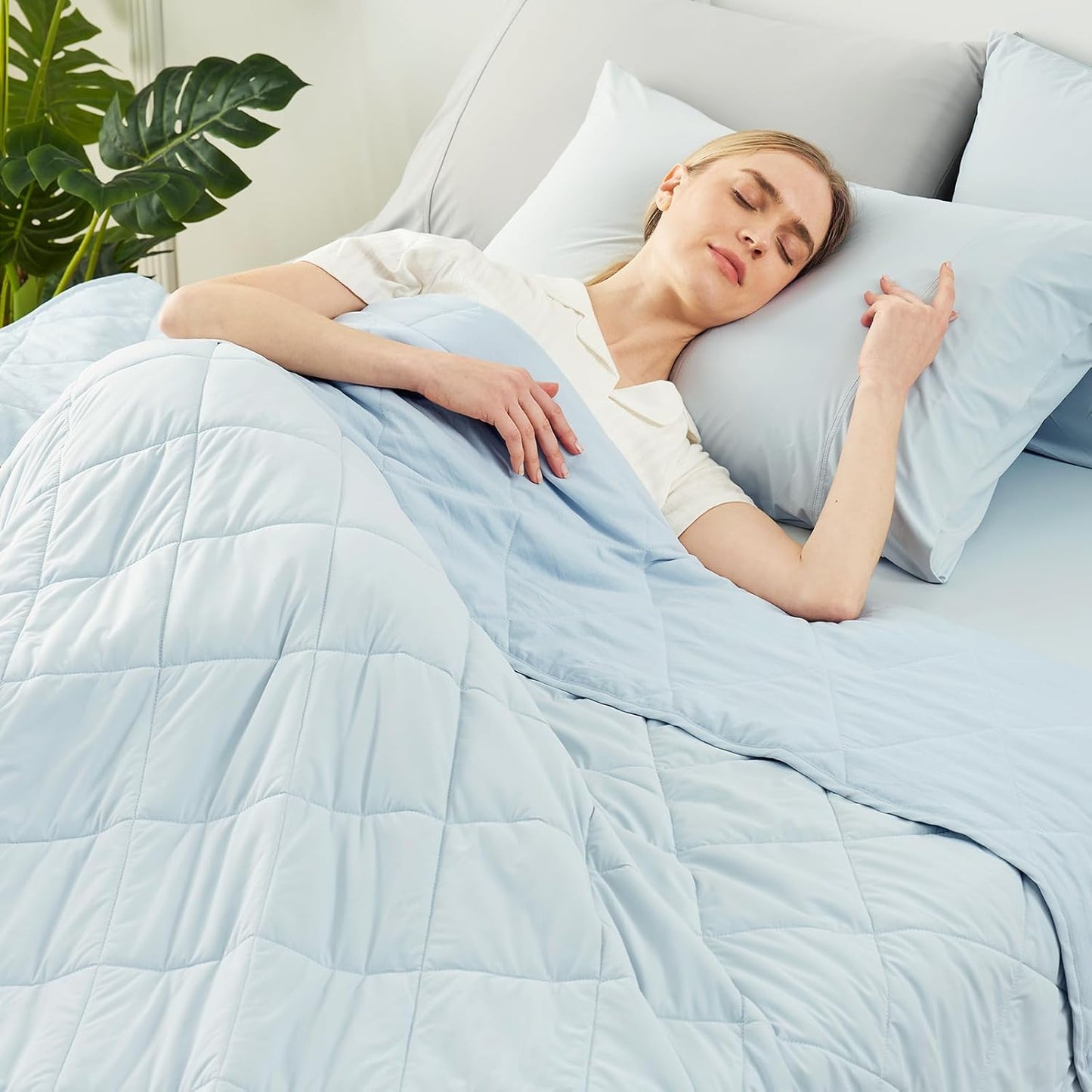 Cooling Throw Blanket for Hot Sleepers - Cozy Bliss Comfort