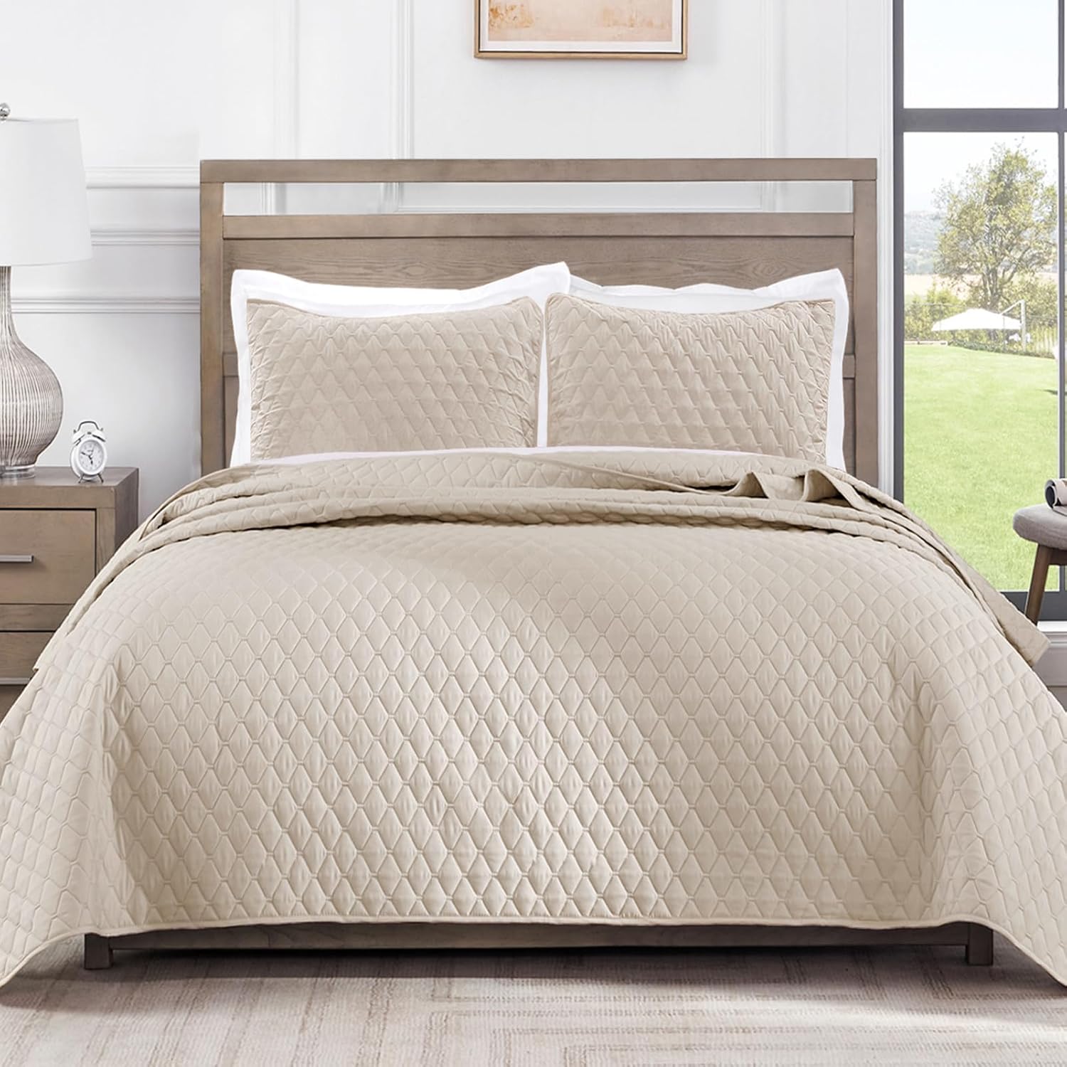 Reversible California King Size Quilt Set for All Seasons