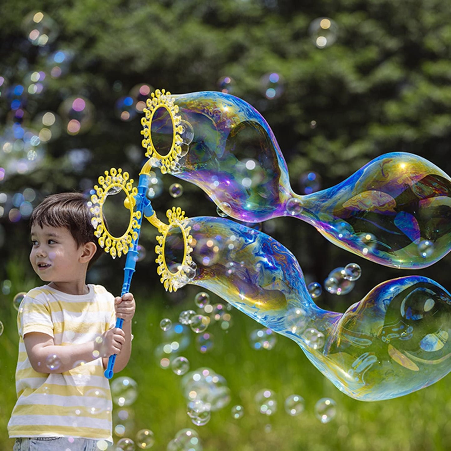 Jumbo Fantasy Bubble Wand for Endless Outdoor Fun!