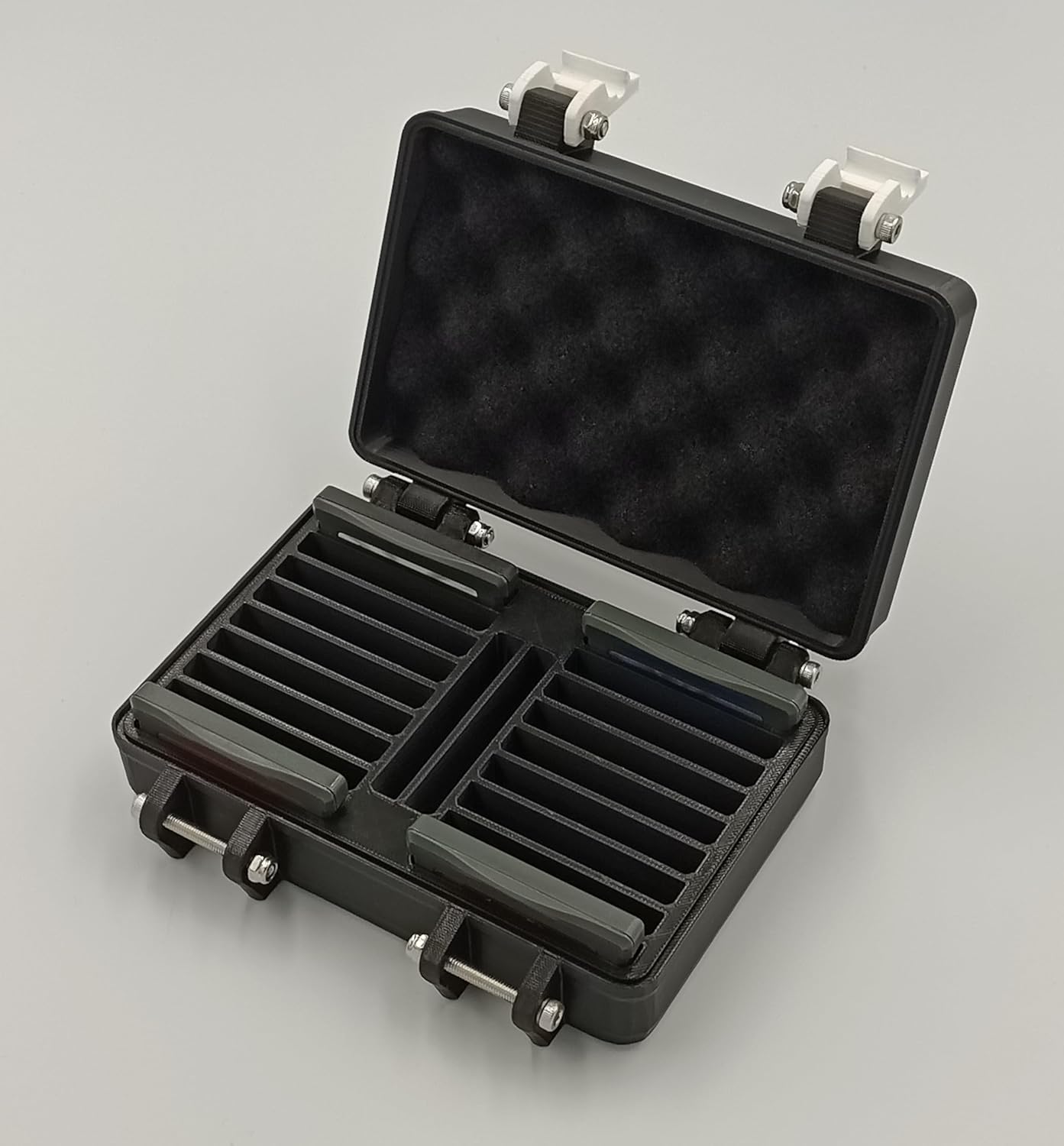 Game Boy Advance Rugged Protective Carrying Case for 20 Games
