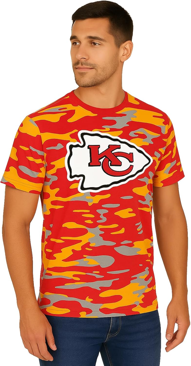 Zubaz NFL Teams Men's Short Sleeve Graphic T-Shirt in Team Colors