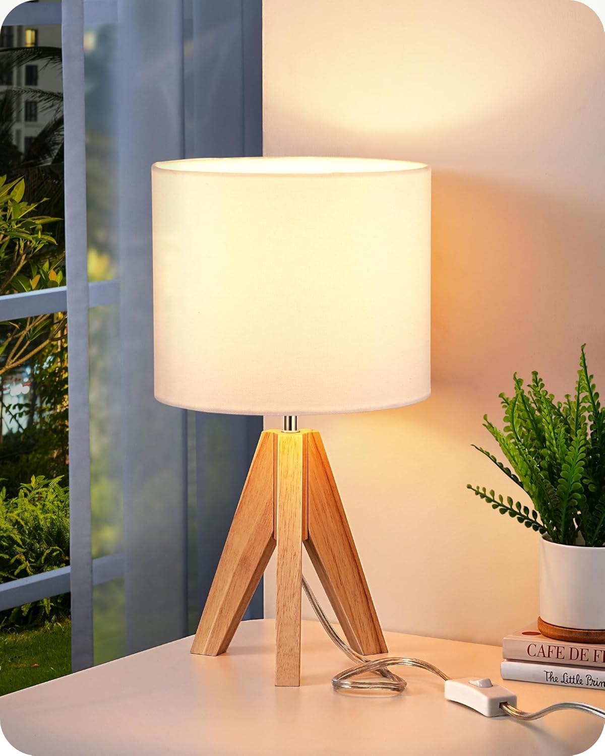 EDISHINE Small Cute Table Lamp for Nursery and Bedroom Use