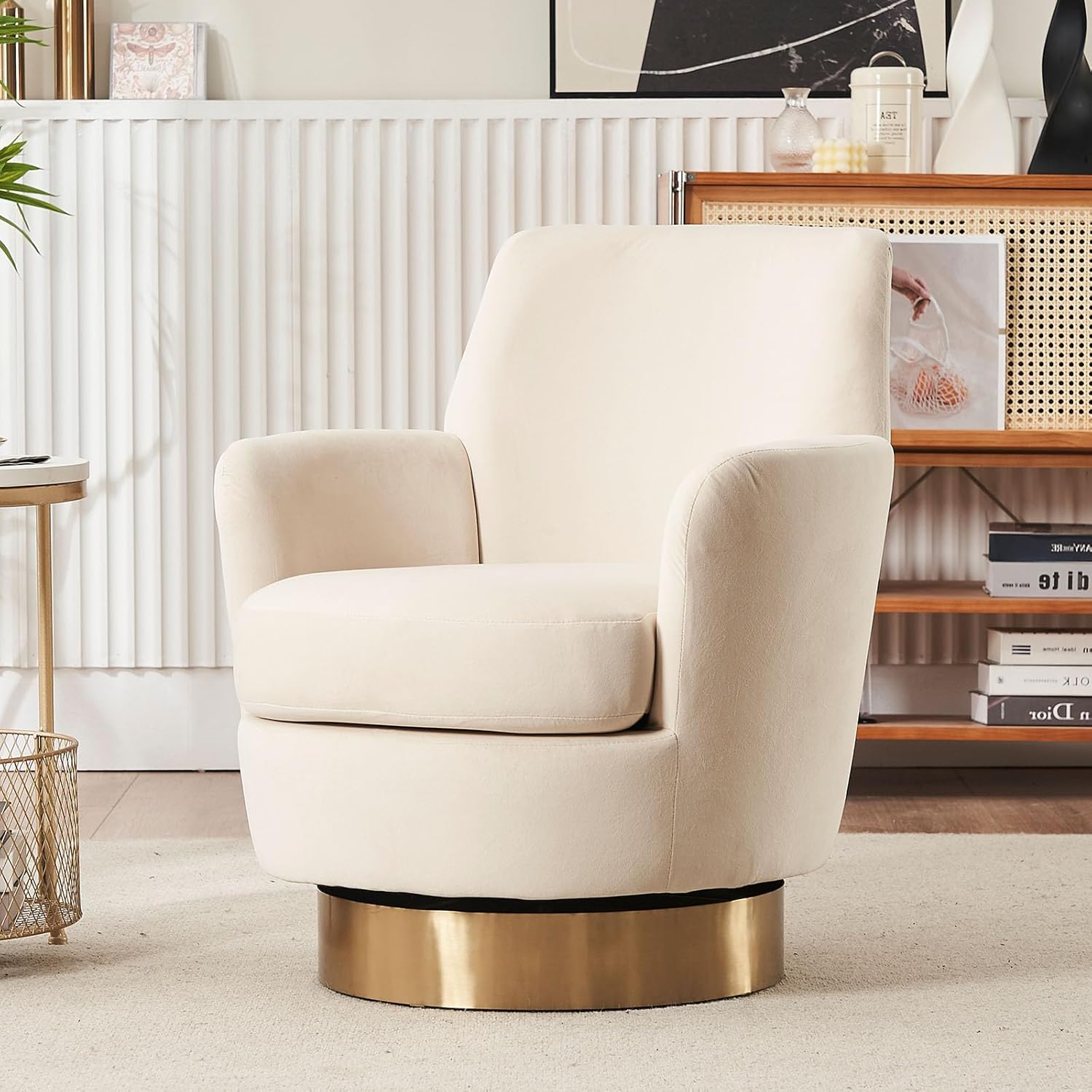 Comfy Velvet Swivel Chair- 360 Rotation!