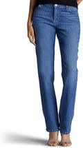 Lee Women's Petite Relaxed Fit Straight Leg Jean - Comfortable waist