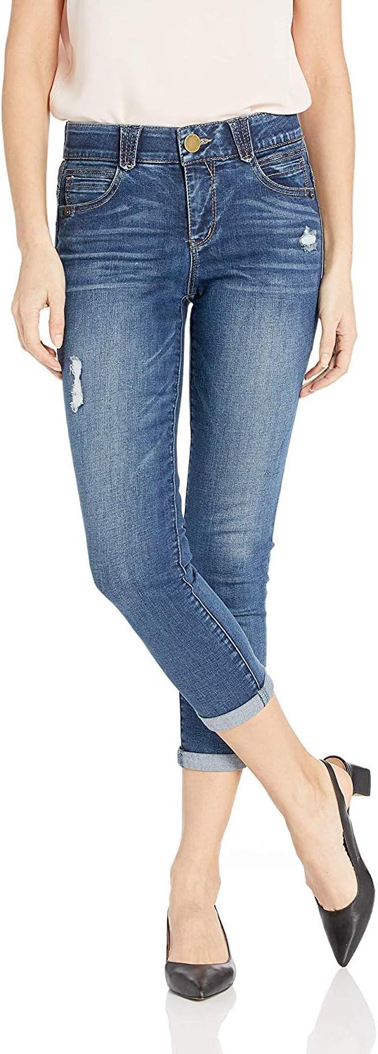 Democracy Women's Ab Solution Crop: Stylish Comfort for All