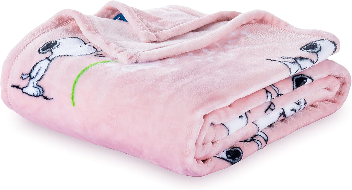 Peanuts VelvetLoft Snoopy Plush Blanket for Cozy Comfort
