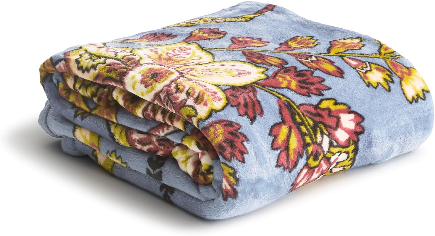 Vera Bradley Women's Disney Fleece Plush Throw Blanket Review