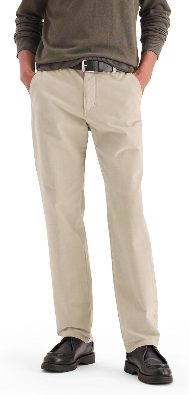 Dockers Straight Fit Ultimate Chino with Smart 360 Flex Features