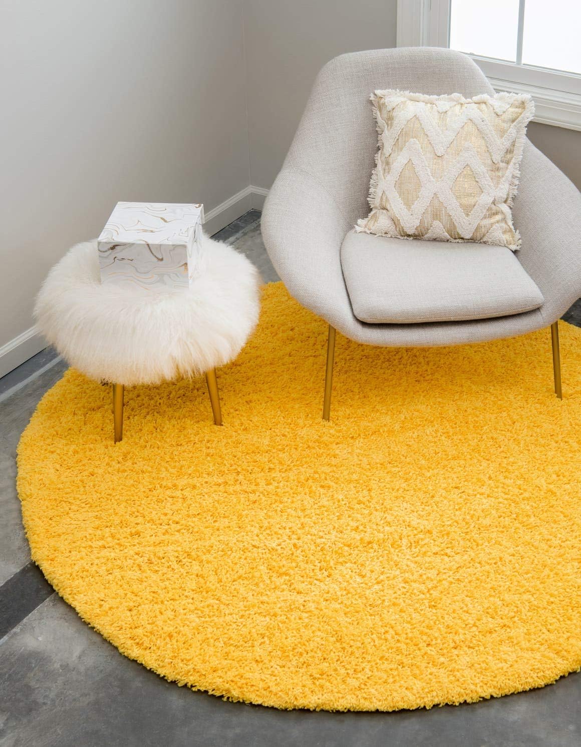Unique Loom Solid Shag Collection Area Rug in Tuscan Sun Yellow