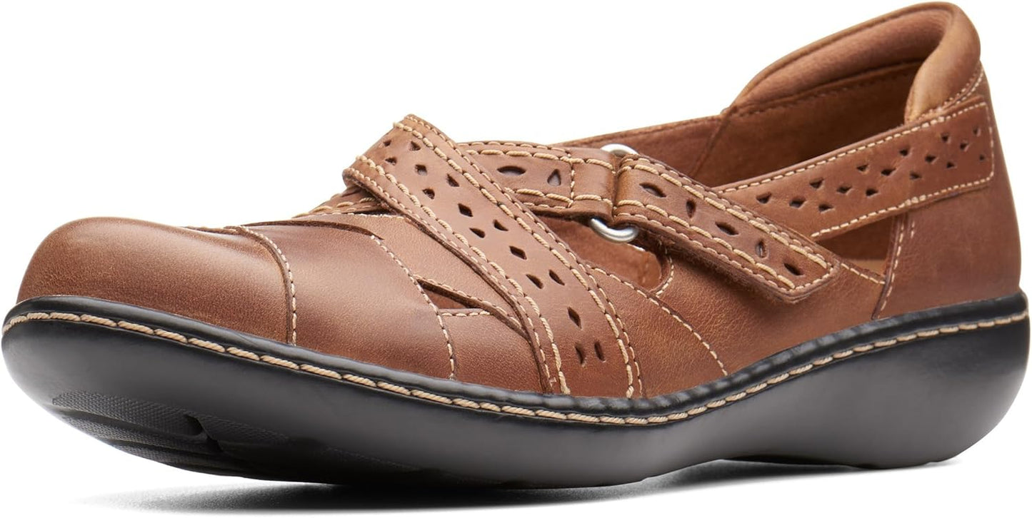 Clarks Womens Ashland Spin Q Slip-On Loafer for Comfort and Style
