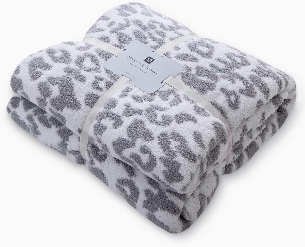 Ultra Soft Leopard Throw Blanket for Cozy Comfort and Style