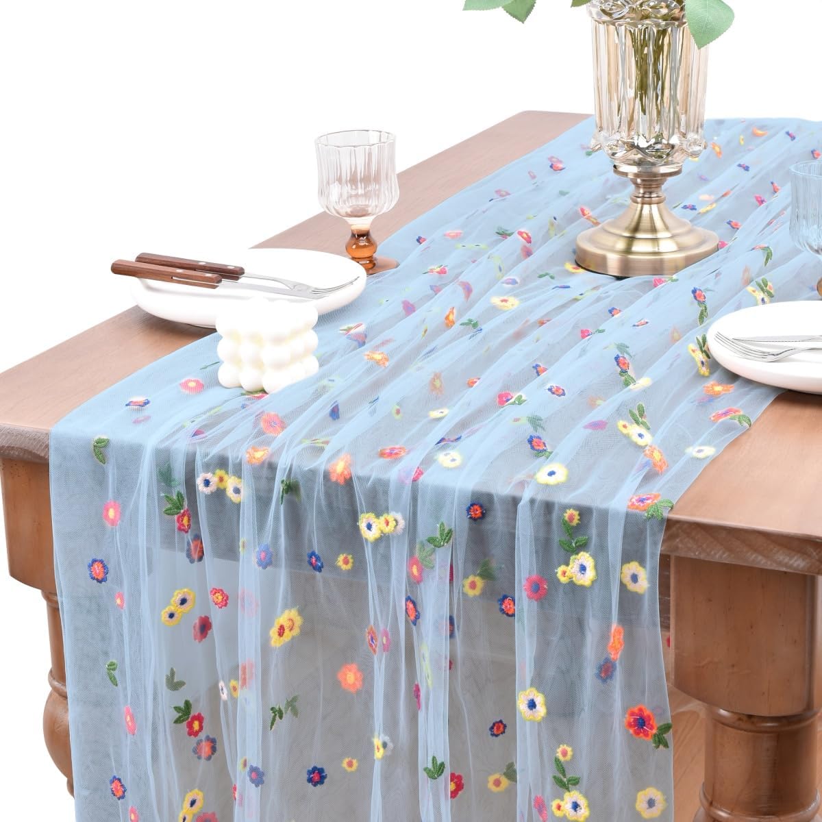 Blue Embroidery Daisy Table Runner for Seasonal Dining Decor