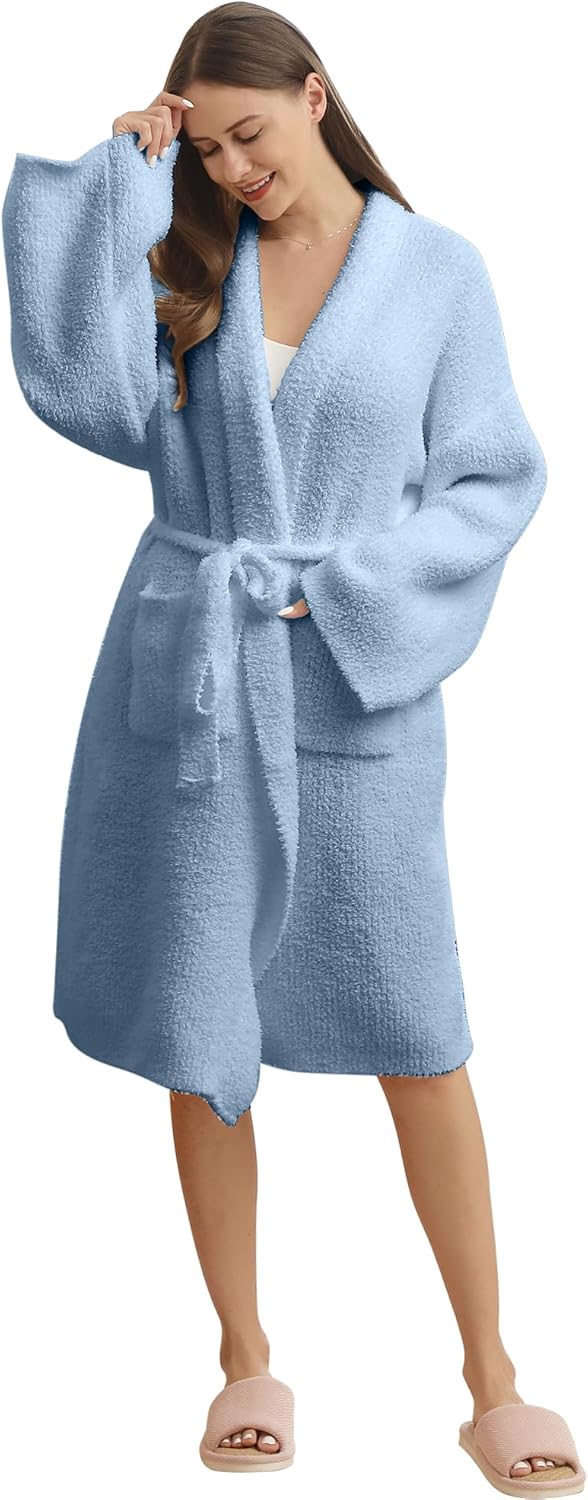 Cozy Lightweight Plush Bathrobe with Pockets for Women