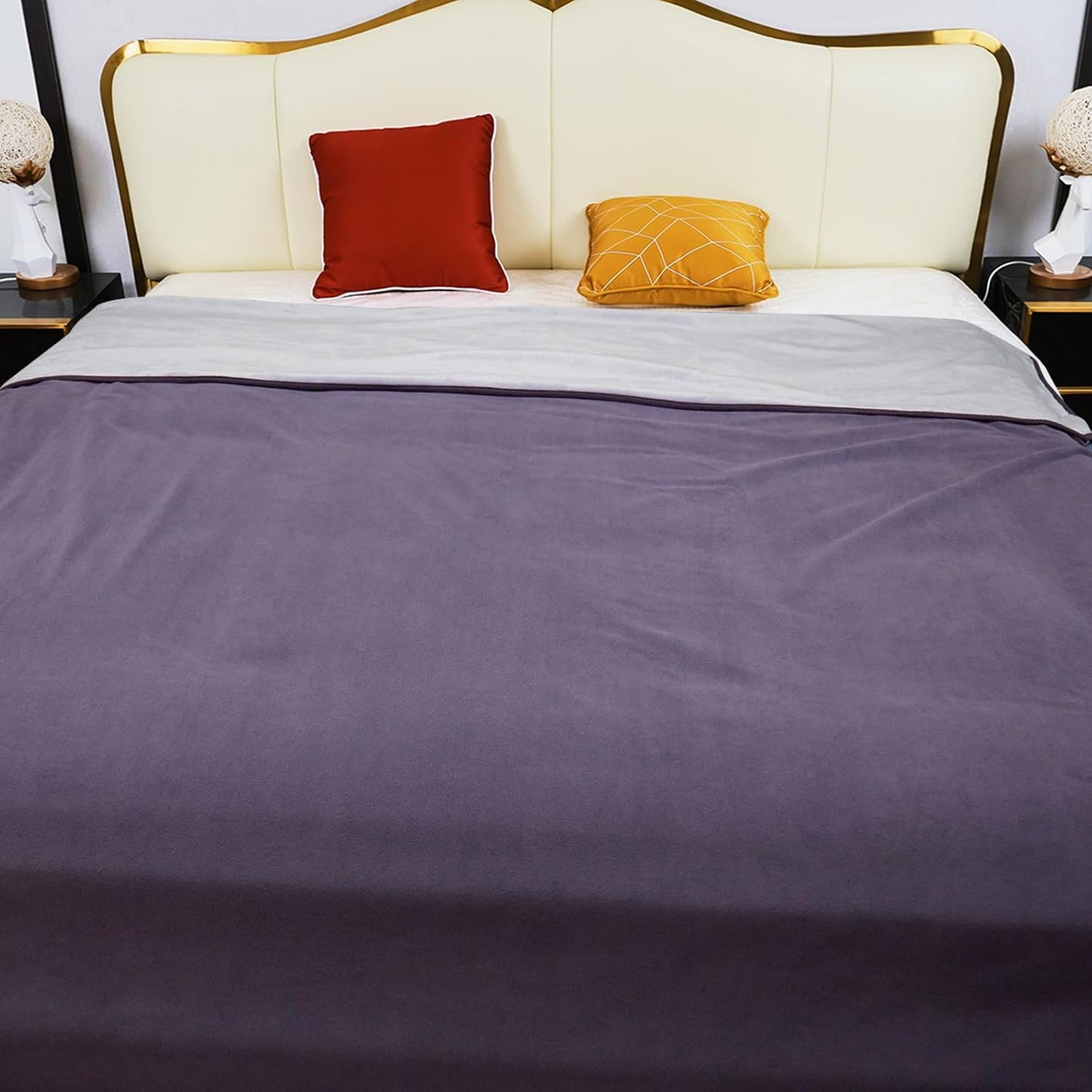 Waterproof Blanket for Bed, 80x90 Leak-Proof Design