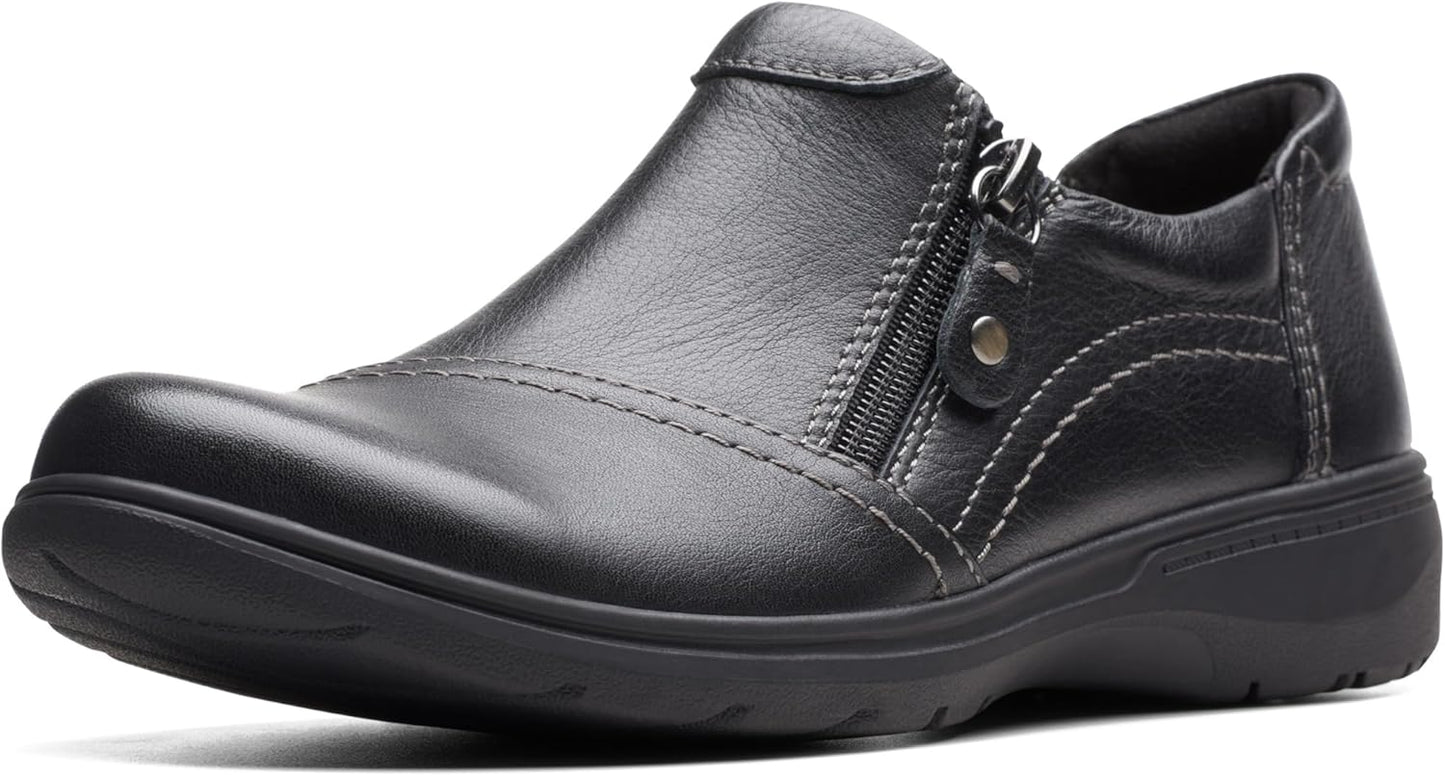 Clarks Women's Carleigh Ray Oxford: Comfort Meets Style