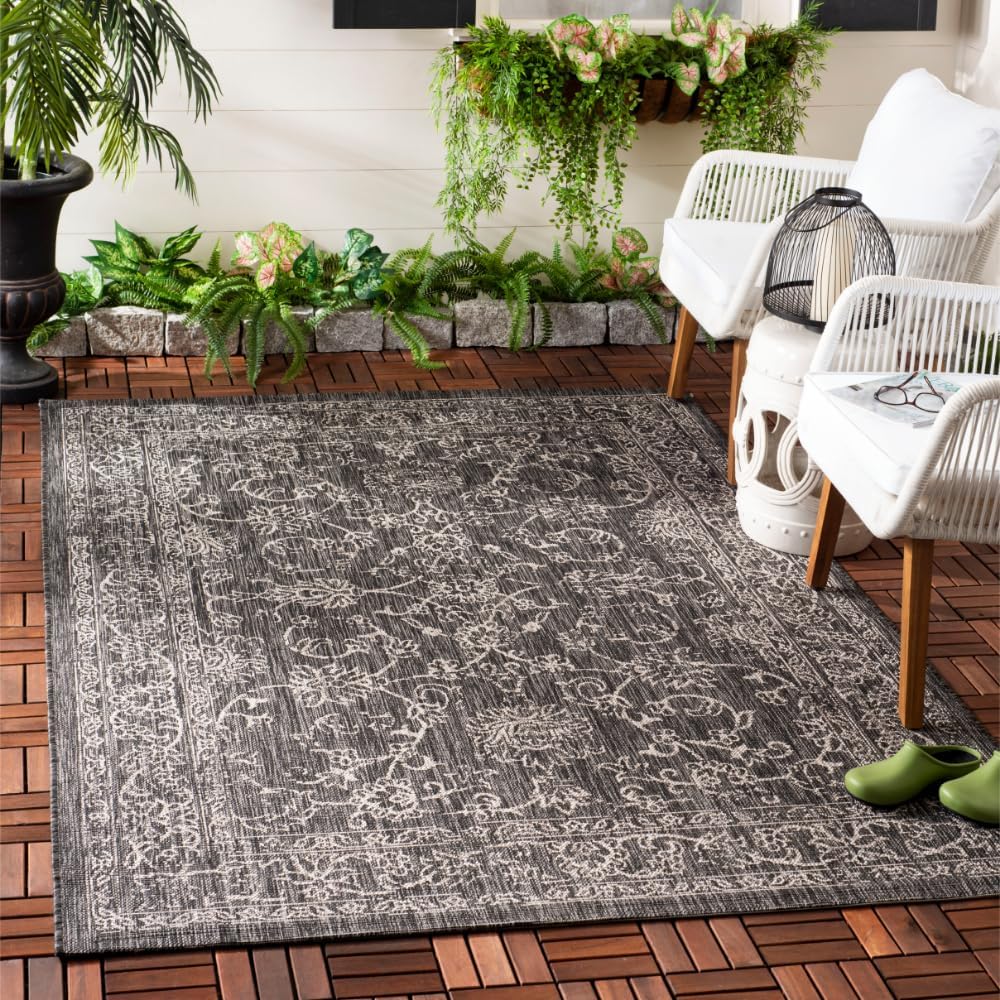SAFAVIEH Courtyard Collection Accent Rug - Stylish & Durable