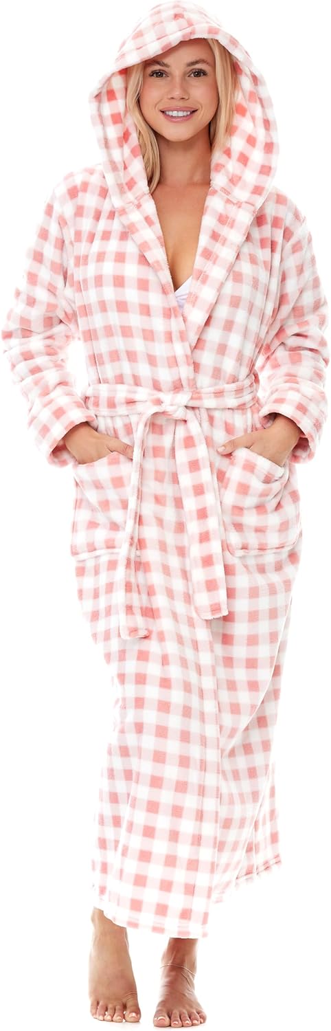 Luxurious Long Plush Hooded Bathrobe for Women in Plus Sizes