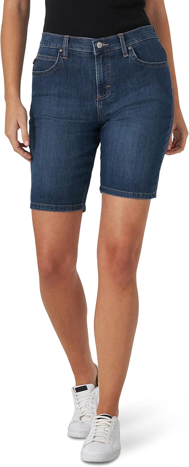 Lee Women's Relaxed Fit Bermuda Short for Timeless Style