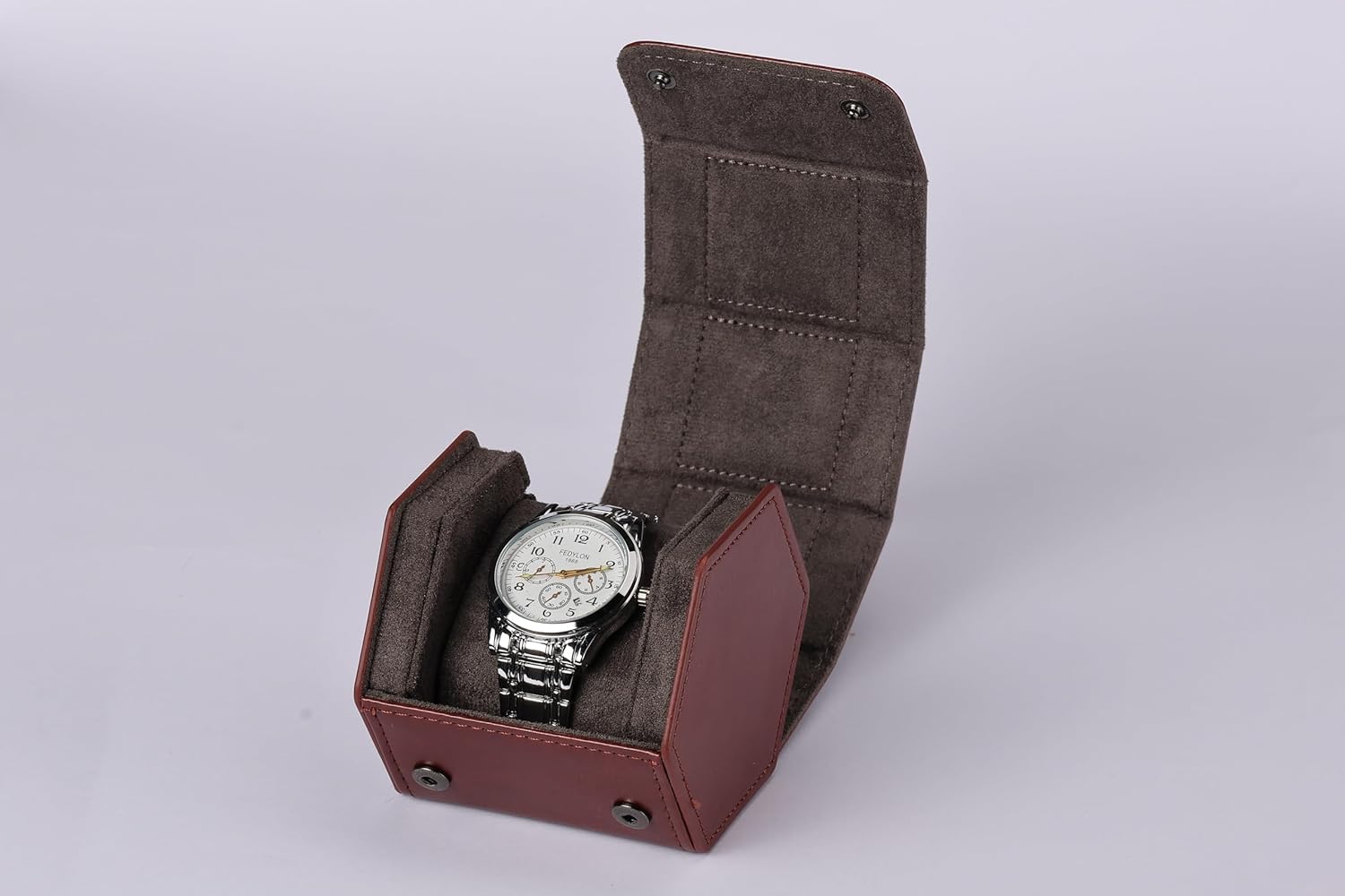 SHOWQI Leather Watch Case: Elegant Protection